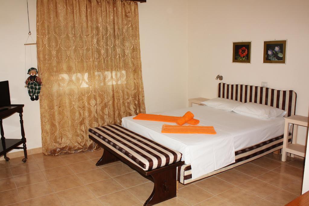 Marku Palace Ksamil Room photo